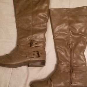 Rampage Boots